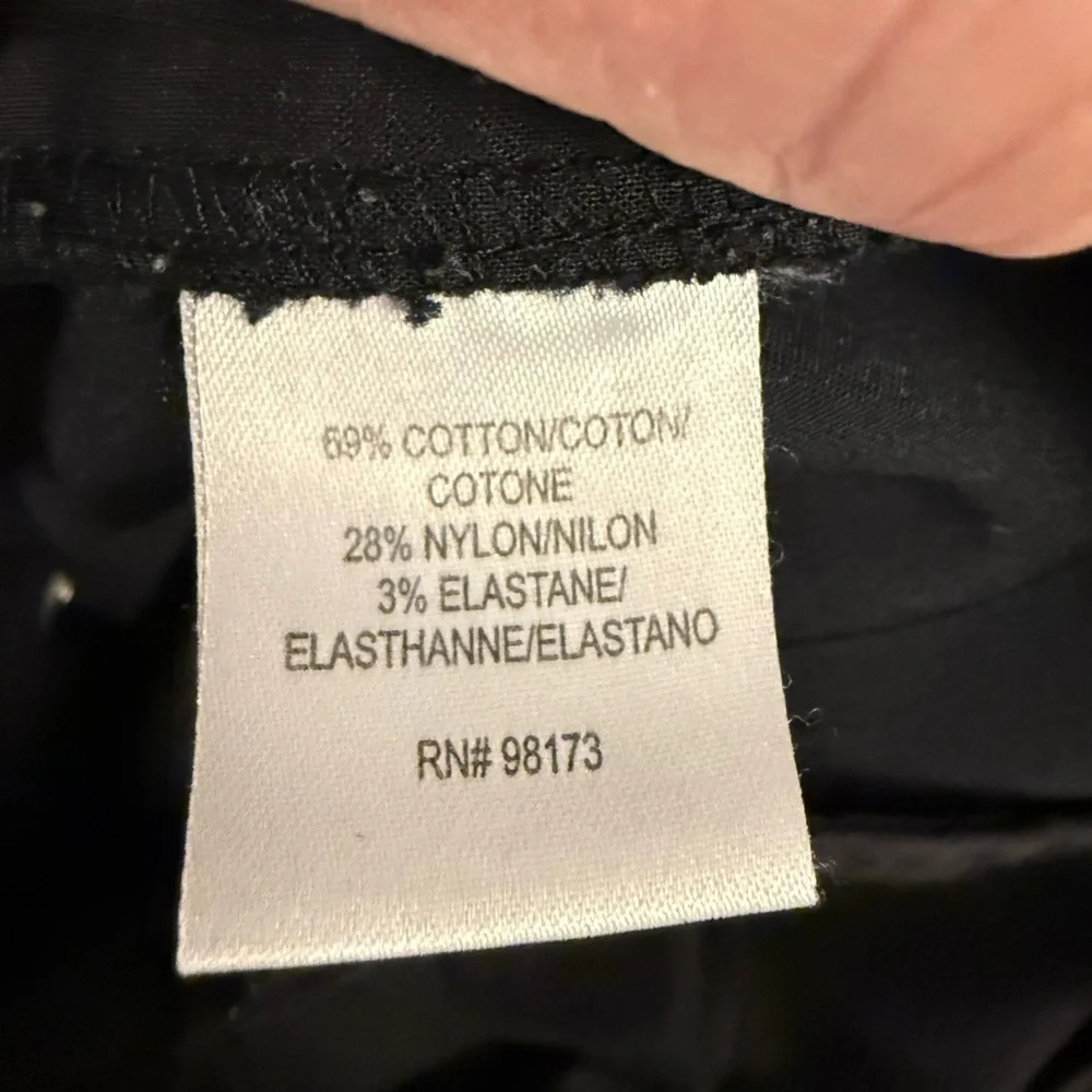 W by Worth Black Cropped Dress Pants – Size 8